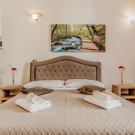 Ariana Luxury Guest House โรม ภายนอก รูปภาพ