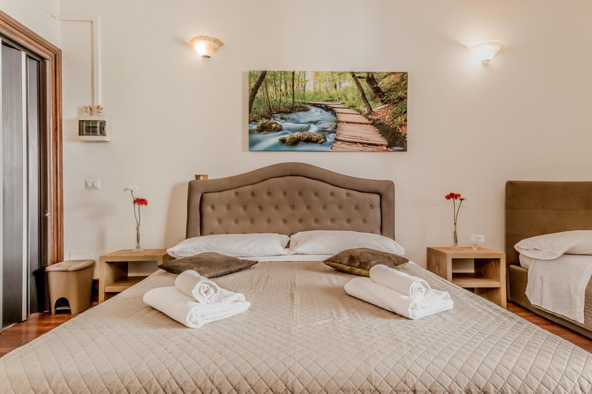 Ariana Luxury Guest House โรม ภายนอก รูปภาพ