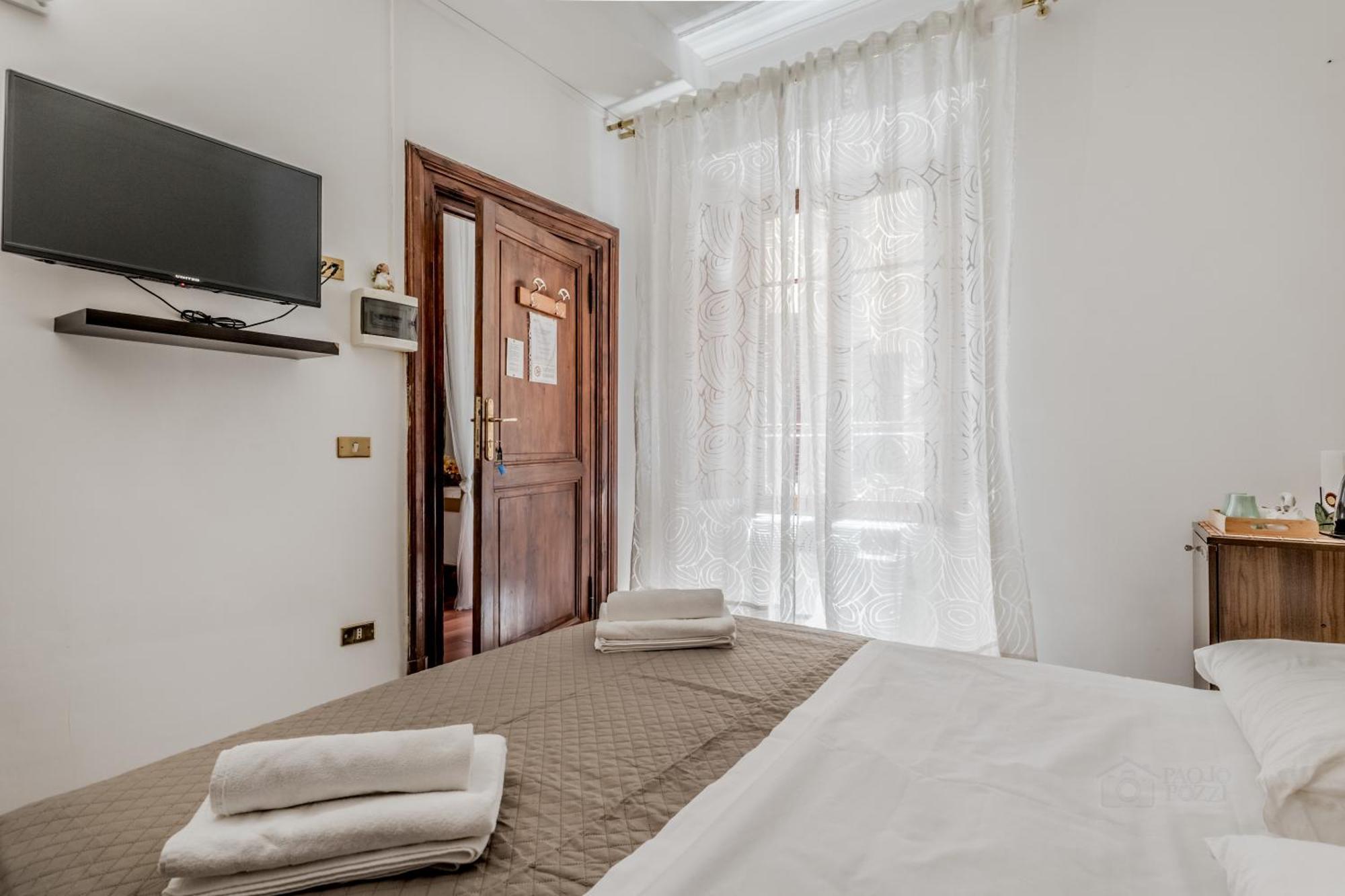 Ariana Luxury Guest House โรม ภายนอก รูปภาพ