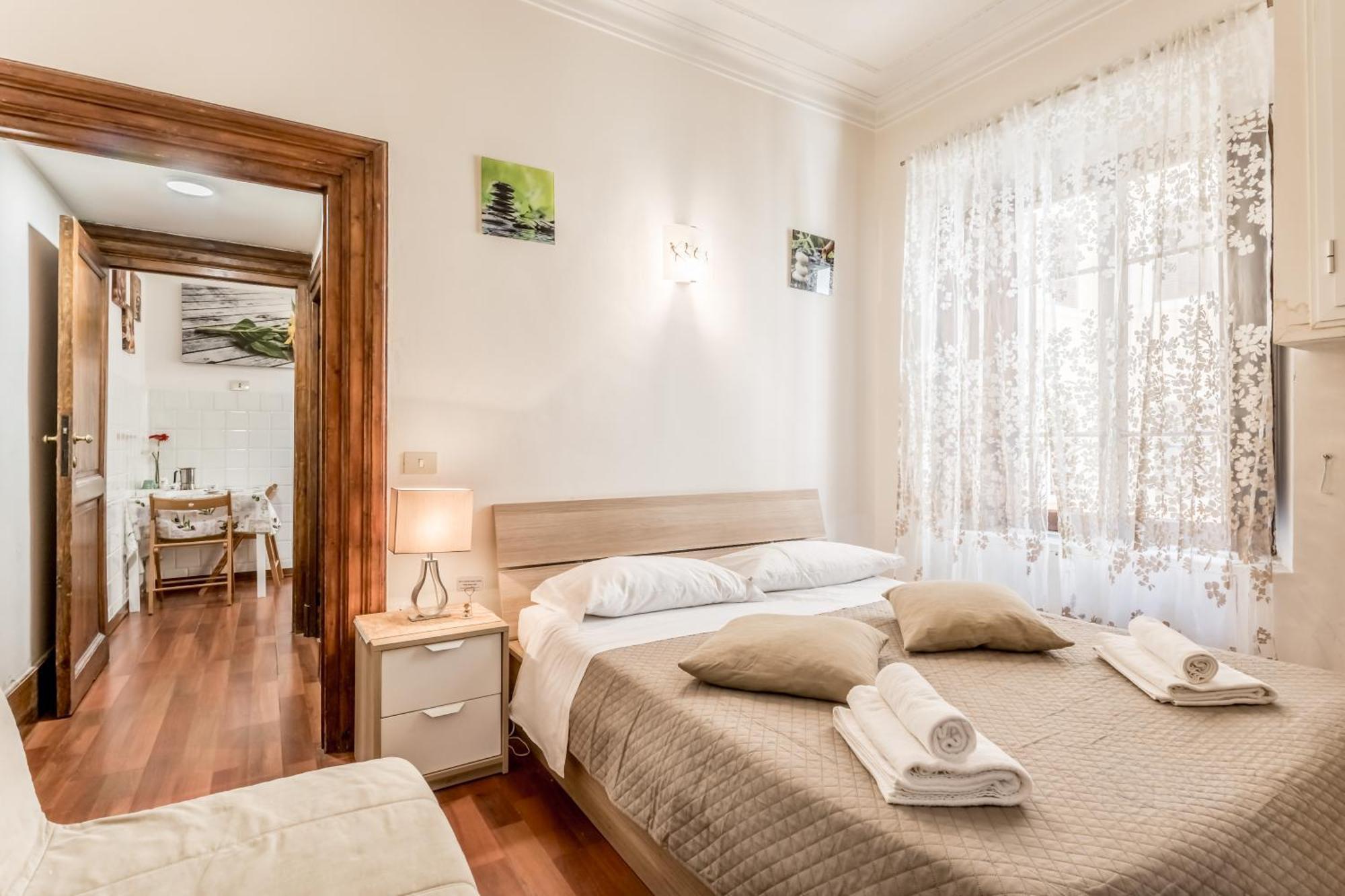 Ariana Luxury Guest House โรม ภายนอก รูปภาพ